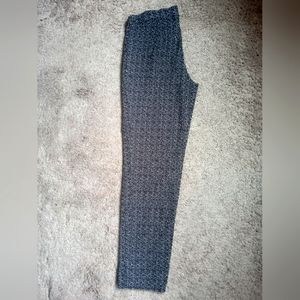 Dana Buchman women's stretch pull on pants size medium